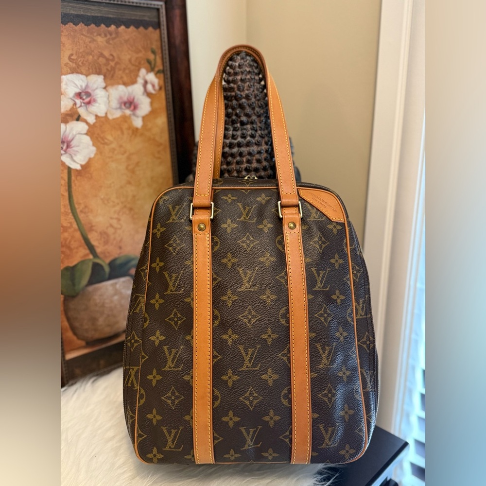 🎀Louis Vuitton Monogram Limited Edition Excursion bag🎀
